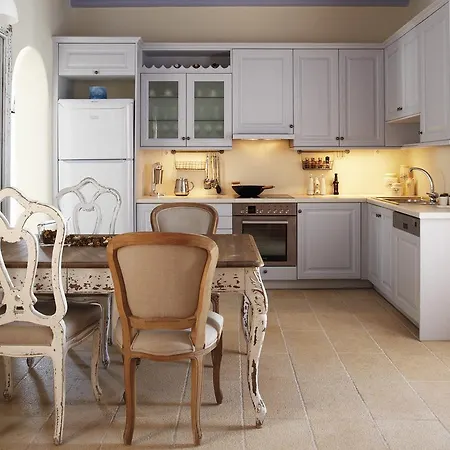 Gt Luxury Suites אורנוס